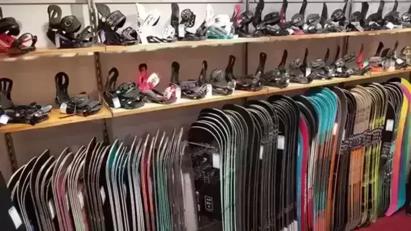 Snowboards, Boots & Bindings at Powder House Bend