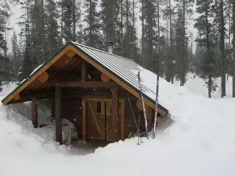 Swampy Lakes Sno-Park Nordic skiing near Bend Oregon