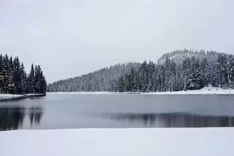 Todd Lake / Dutchman Touring Nordic skiing near Bend Oregon