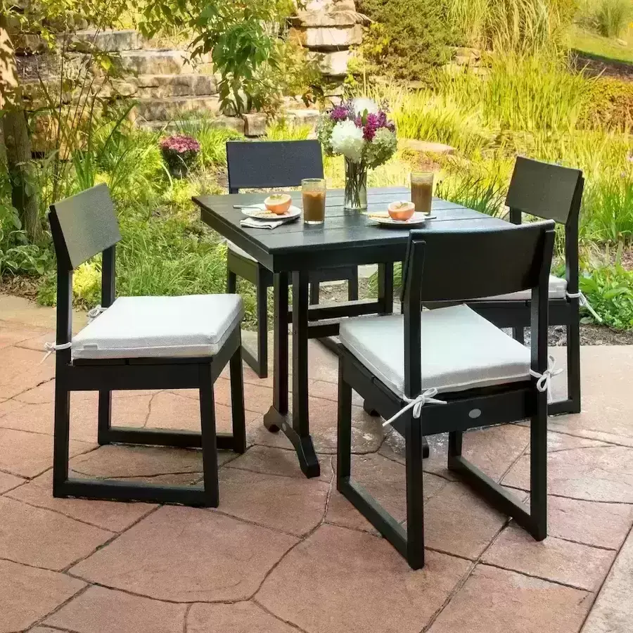 Edge Dining Set